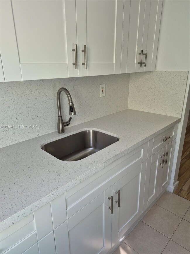 Foto del edificio - 655 Meridian Ave