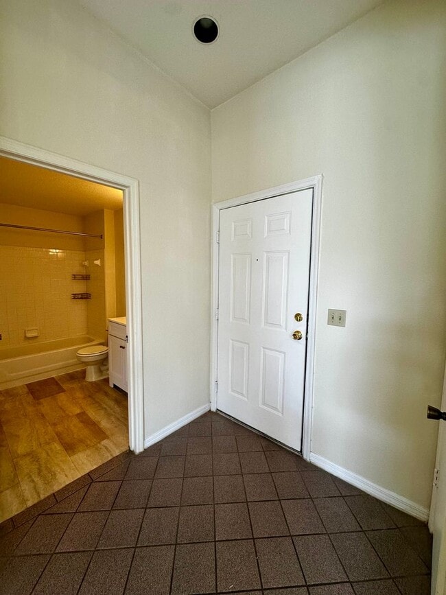 Foto del edificio - 7360 Westpointe Blvd