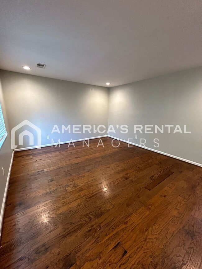 Building Photo - Home for rent in Birmingham! COMING SOON!!