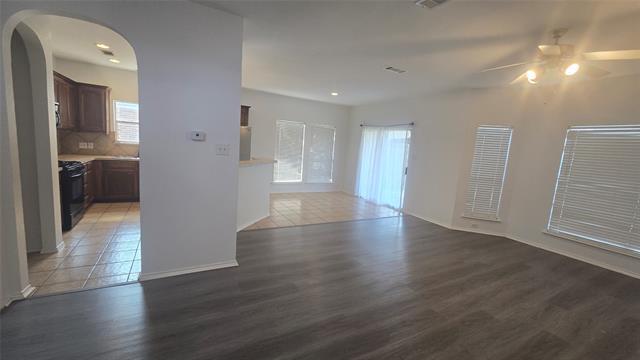 Foto del edificio - 2149 Ingrid Ln