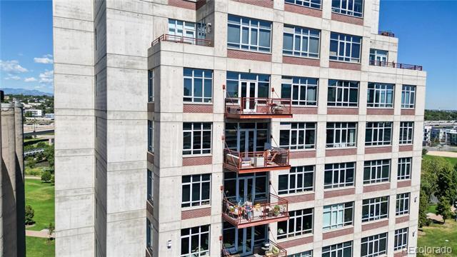 Foto del edificio - 2000 Little Raven St