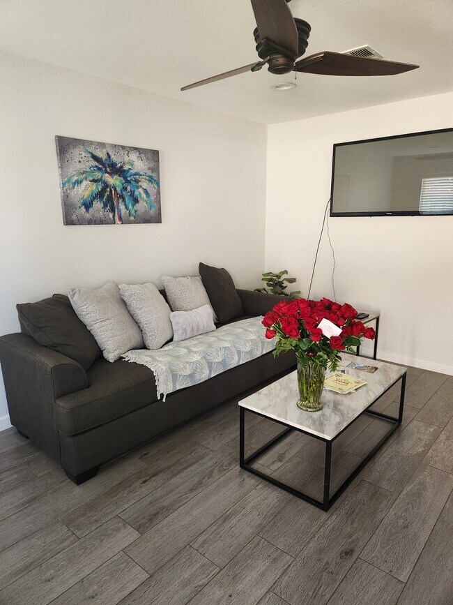 Foto del edificio - 48207 Garbo Dr