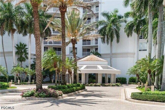 Foto del edificio - 4801 Bonita Bay Blvd