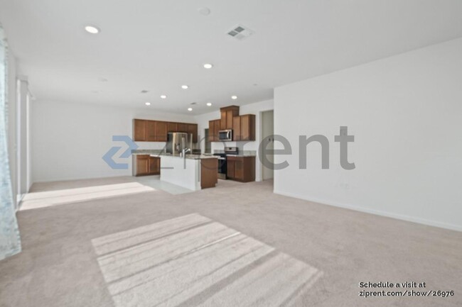 Foto del edificio - 5584 Trinity Lakes Ln