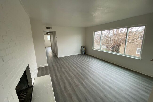 Building Photo - 5644od