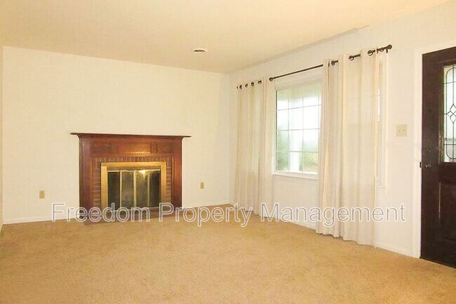 Building Photo - 7128 Airlie Rd