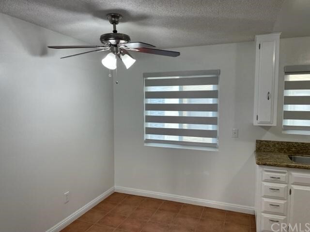 Foto del edificio - 4134 Hathaway Ave