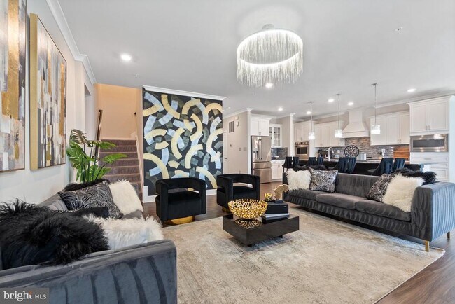 Foto del edificio - 4378 Shakespeare Cir