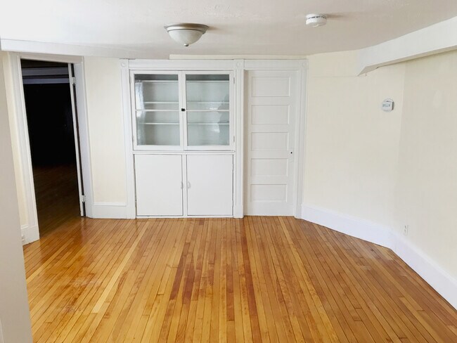 Dining Room - 57 Henry Ave