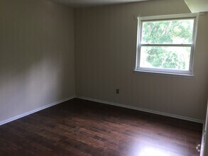Building Photo - 9439 Woodbridge Rd