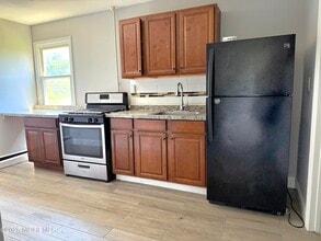 Building Photo - 152 Long Branch Ave