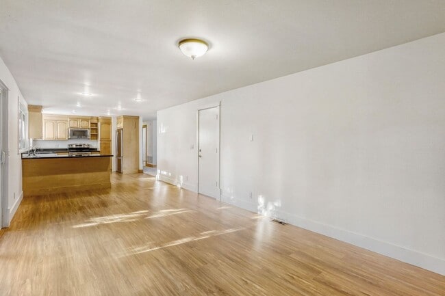 Foto del edificio - Amazing 3bed/1.5bath with Attached Garage in Kirkland!