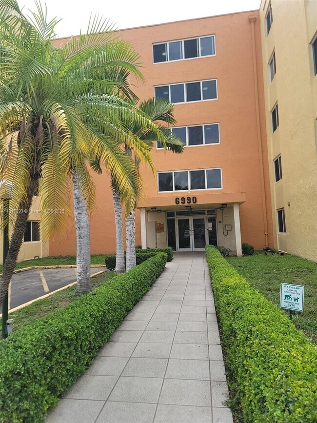 Building Photo - 6990 NW 186th St