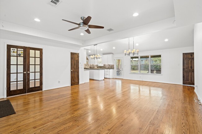 Foto del edificio - 1526 Adkins Rd