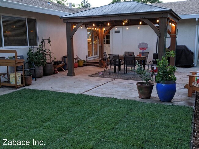 Building Photo - 3 br, 2 bath House - 1424 Union Drive