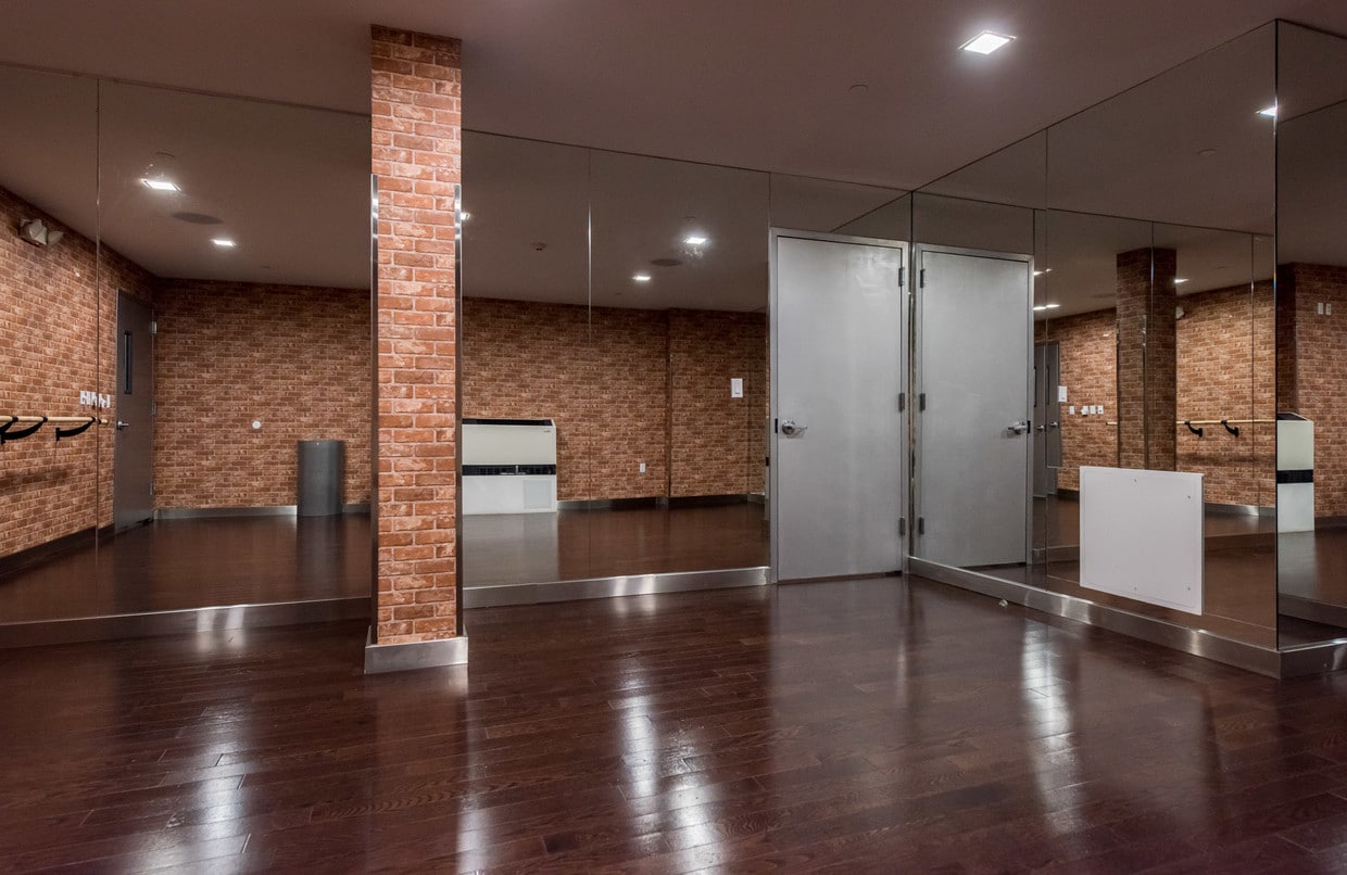 Foto principal - 123 Parkside Ave