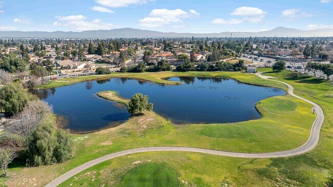 Foto del edificio - 8614 Exodus Ln