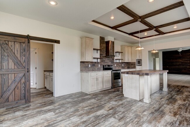 Foto del edificio - 3 Bed 2 Bath Pet Friendly Home