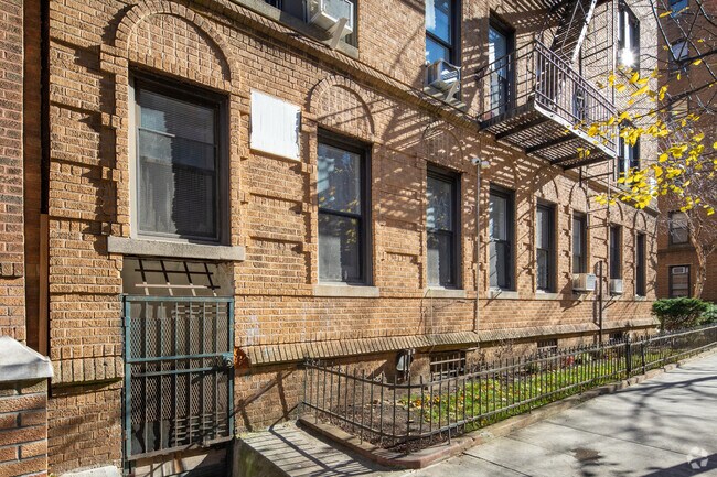 Foto del edificio - 3105 Brighton 3rd St