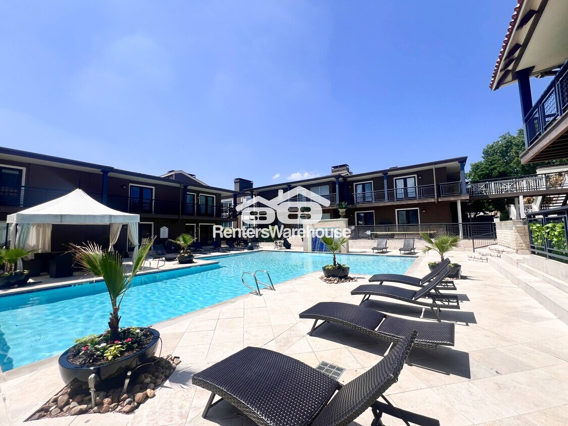 Foto principal - 5928 Sandhurst Ln