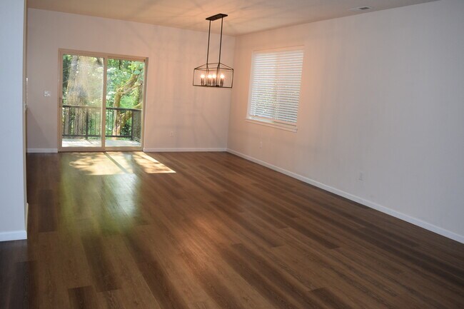 Foto del edificio - 836 SE Linden Ct