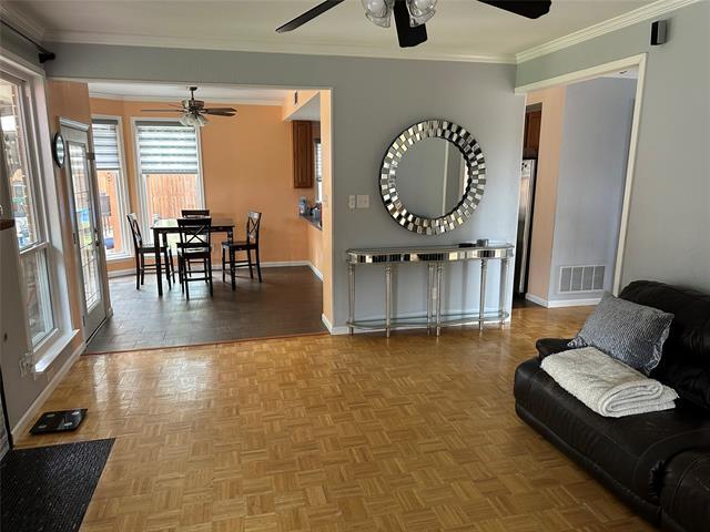 Foto del edificio - 2305 Treyburn Ct