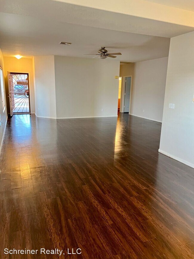 Building Photo - 3 br, 2 bath House - 597 E Red Rock Trail