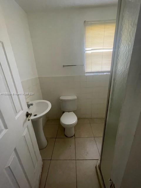 Foto del edificio - 400 NW 7th Ct