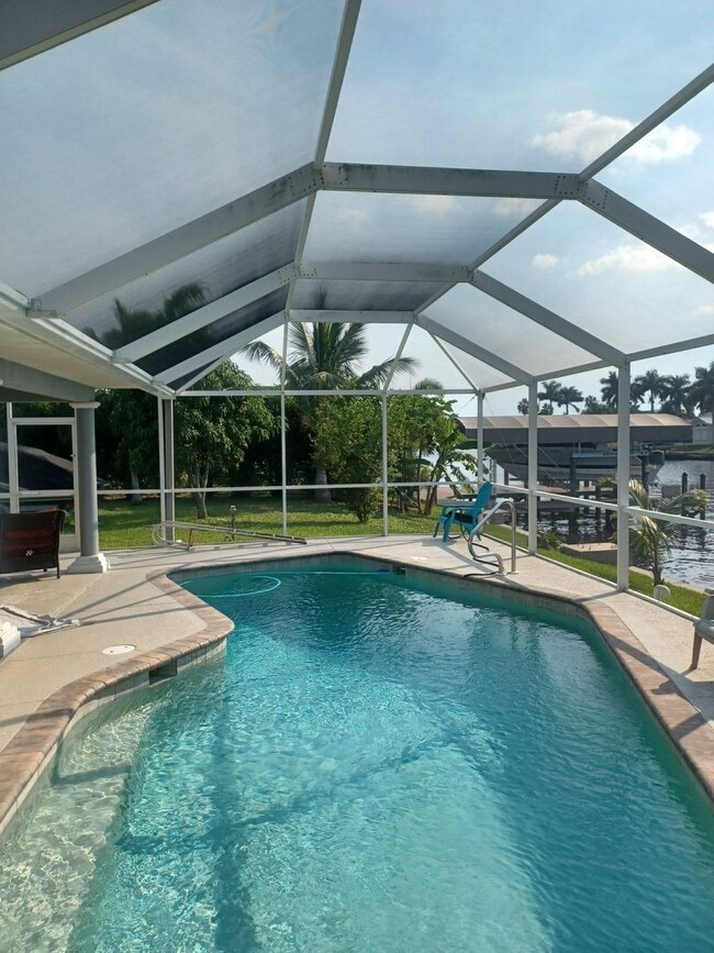 Foto del edificio - 4416 SW 24th Ave