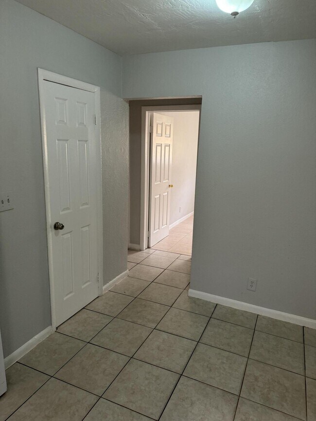 Foto del edificio - 2200 NW 20th St