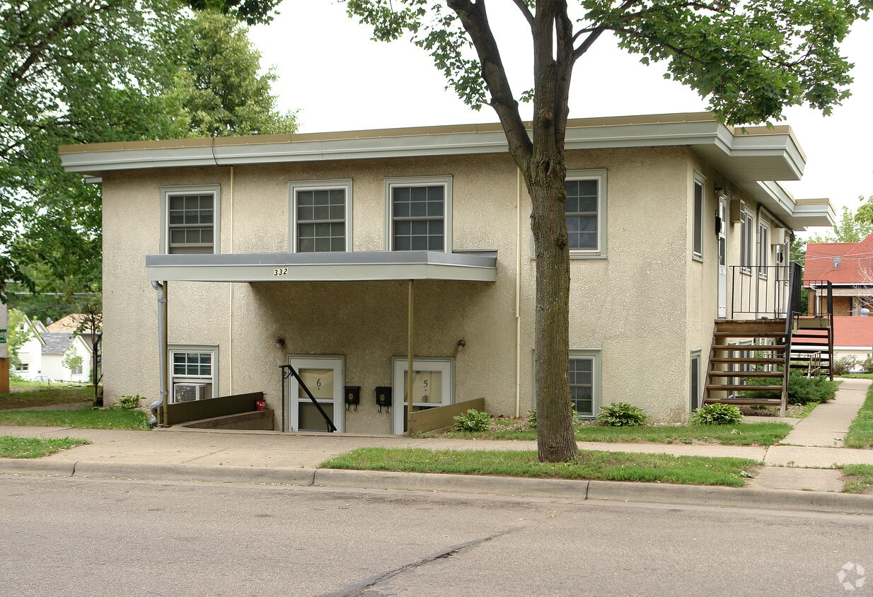 Primary Photo - Front Avenue Apartments