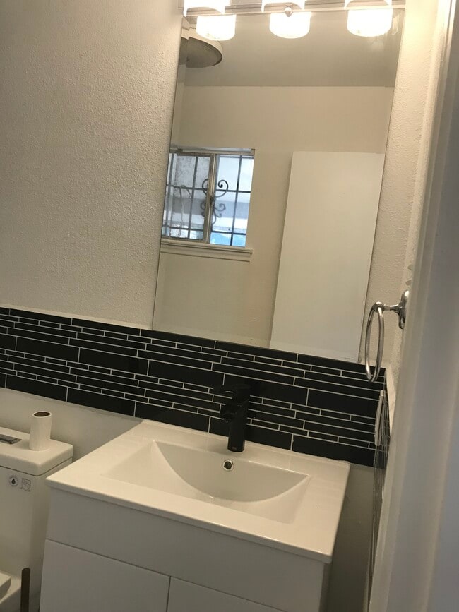 Master Bath - 3873 Rugged Cir House