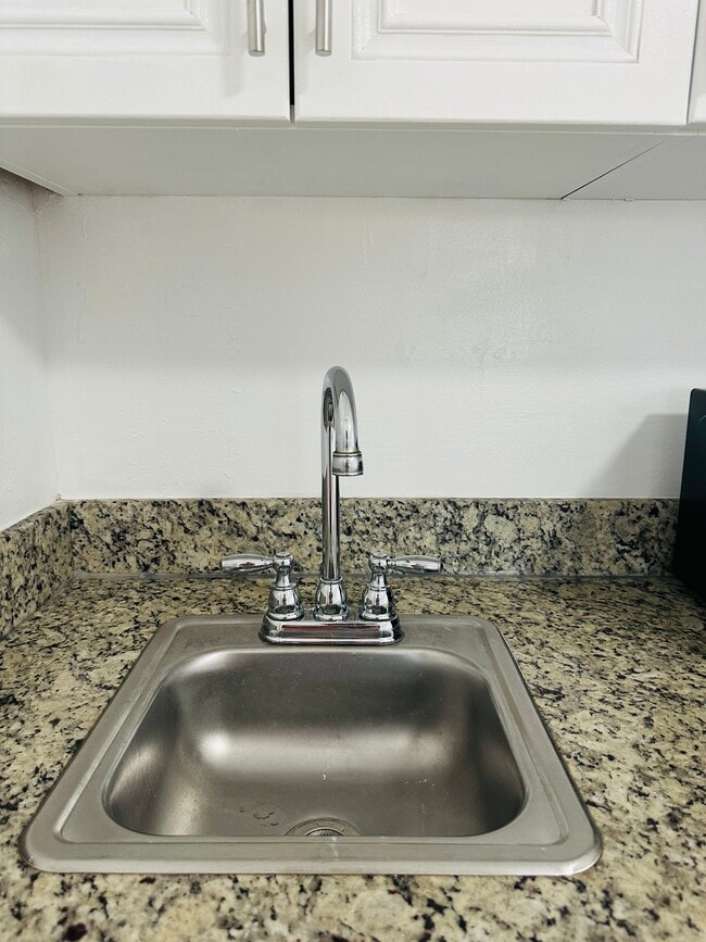 Foto del edificio - 14945 SW 38th St