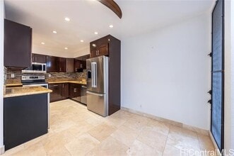 Building Photo - 333 Aoloa St