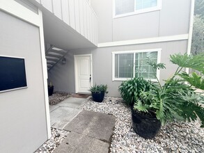 Building Photo - 92 Hendley St