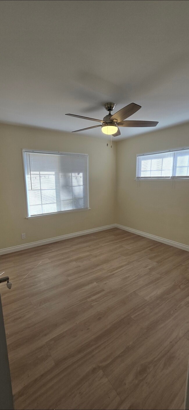 Building Photo - 20533 Stagg St