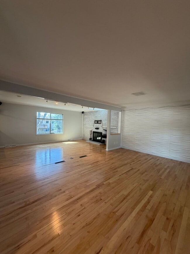 Building Photo - 16596 E Stanford Pl