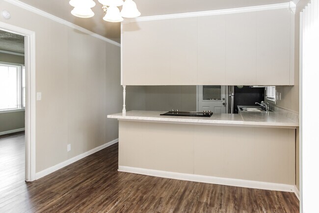 Foto del edificio - 3304 Reynolds Dr NW