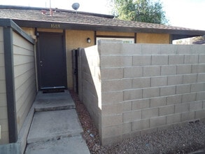 Building Photo - 1688 W Village Way