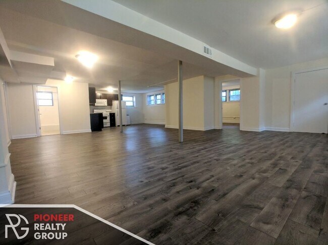 Foto del edificio - 2526 N Kedzie Blvd
