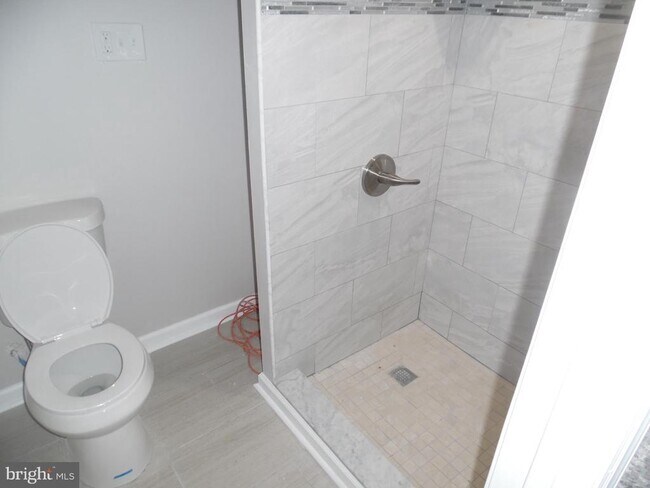 Foto del edificio - 5700 N 16th St
