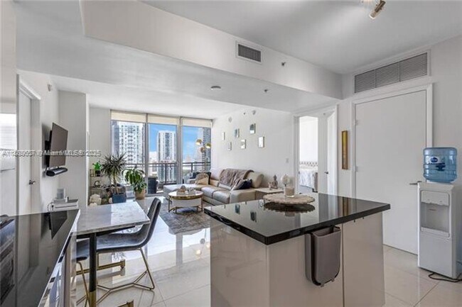 Photo - 92 SW 3rd St Apartment