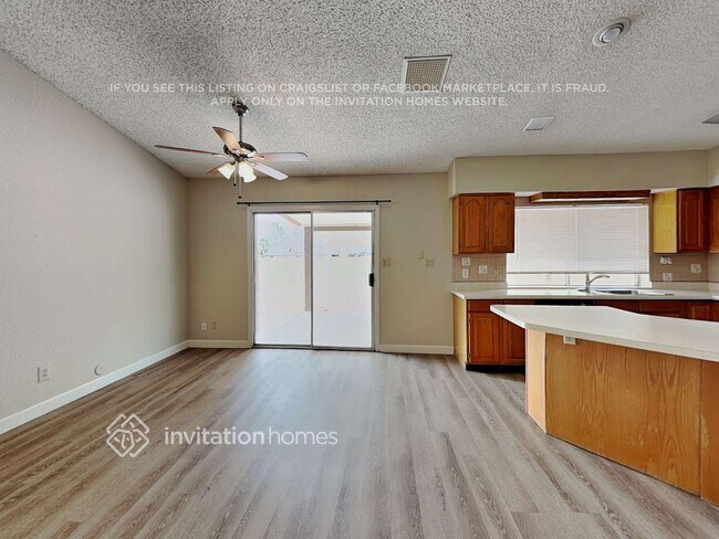 Foto del edificio - 18432 N 46th Ave