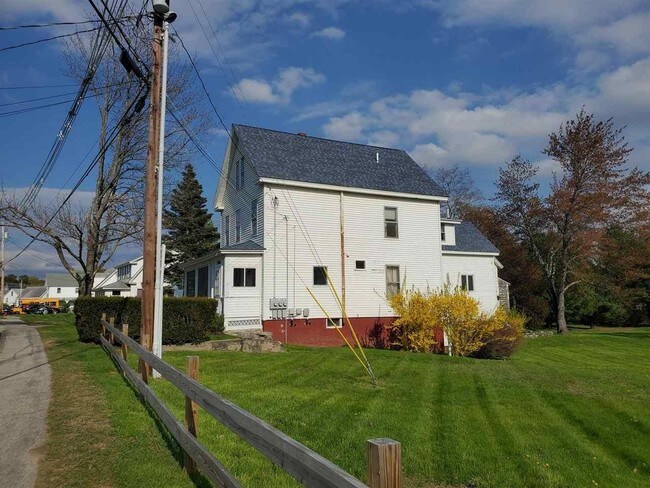 Foto del edificio - 1 bedroom in Alton NH 03809