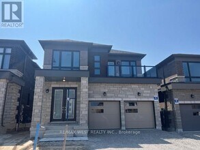 Building Photo - 14 Periwinkle Rd