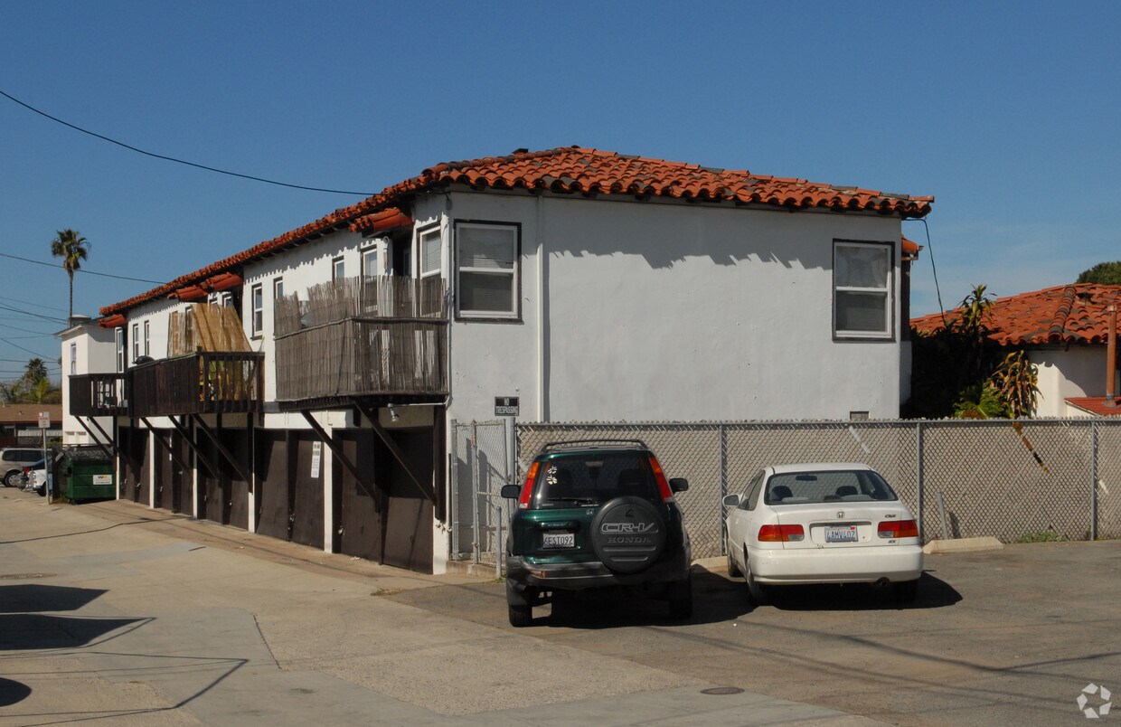 Foto del edificio - 4851 Brighton Ave
