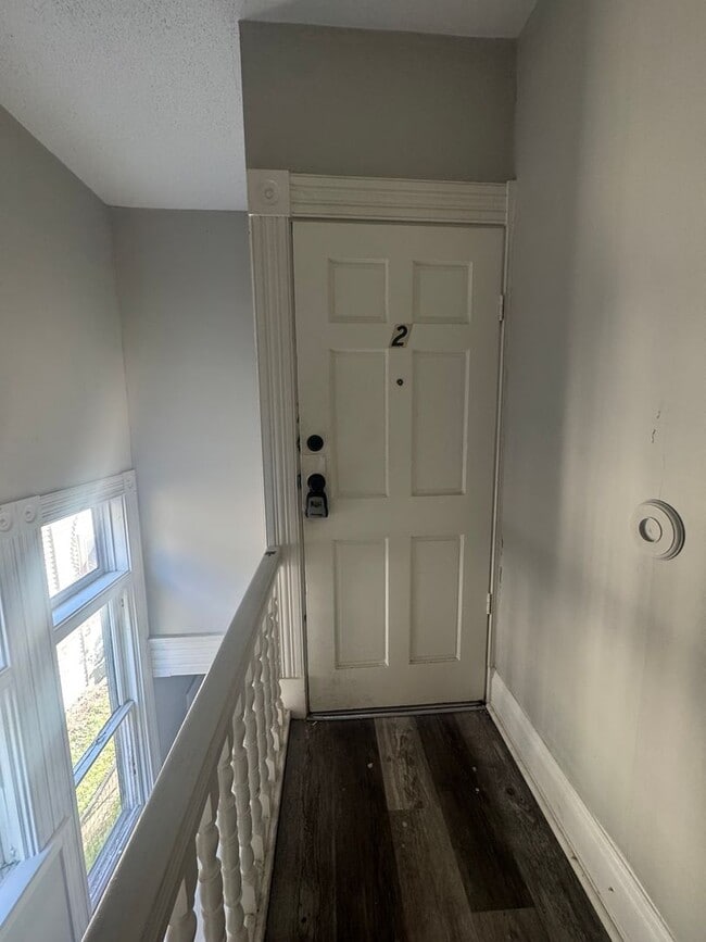 Photo - 431 N 3rd St Apartment