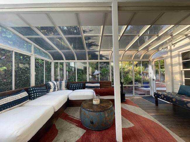 Building Photo - 1560 Benedict Canyon Dr