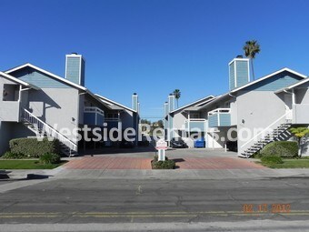 Primary Photo - 4452 Highland Ave