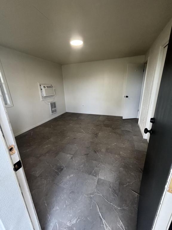 Foto del edificio - 10524 Farm Rd 2180